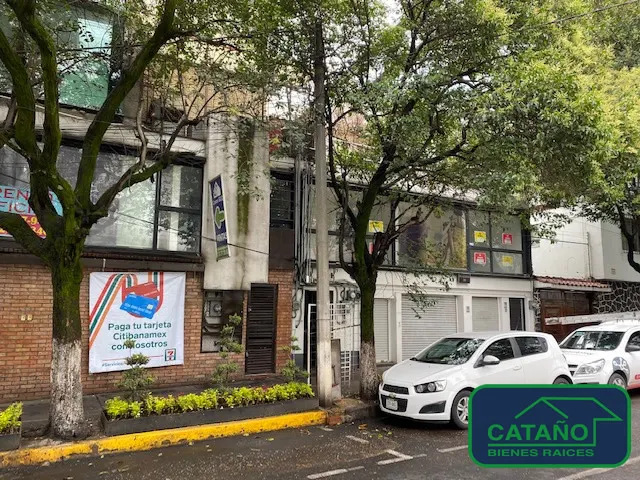 Locales comerciales en excelente esquina en San José Insurgentes, Av Plateros