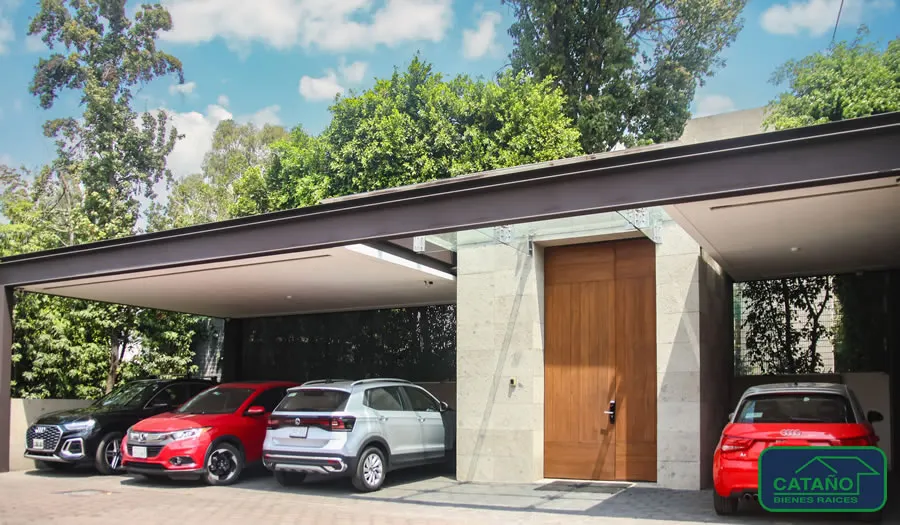 Casa en ch remodelada por el Arq Farre.