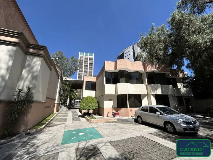 Edificio en venta, Los Alpes, Calzada de los Leones (4/6)